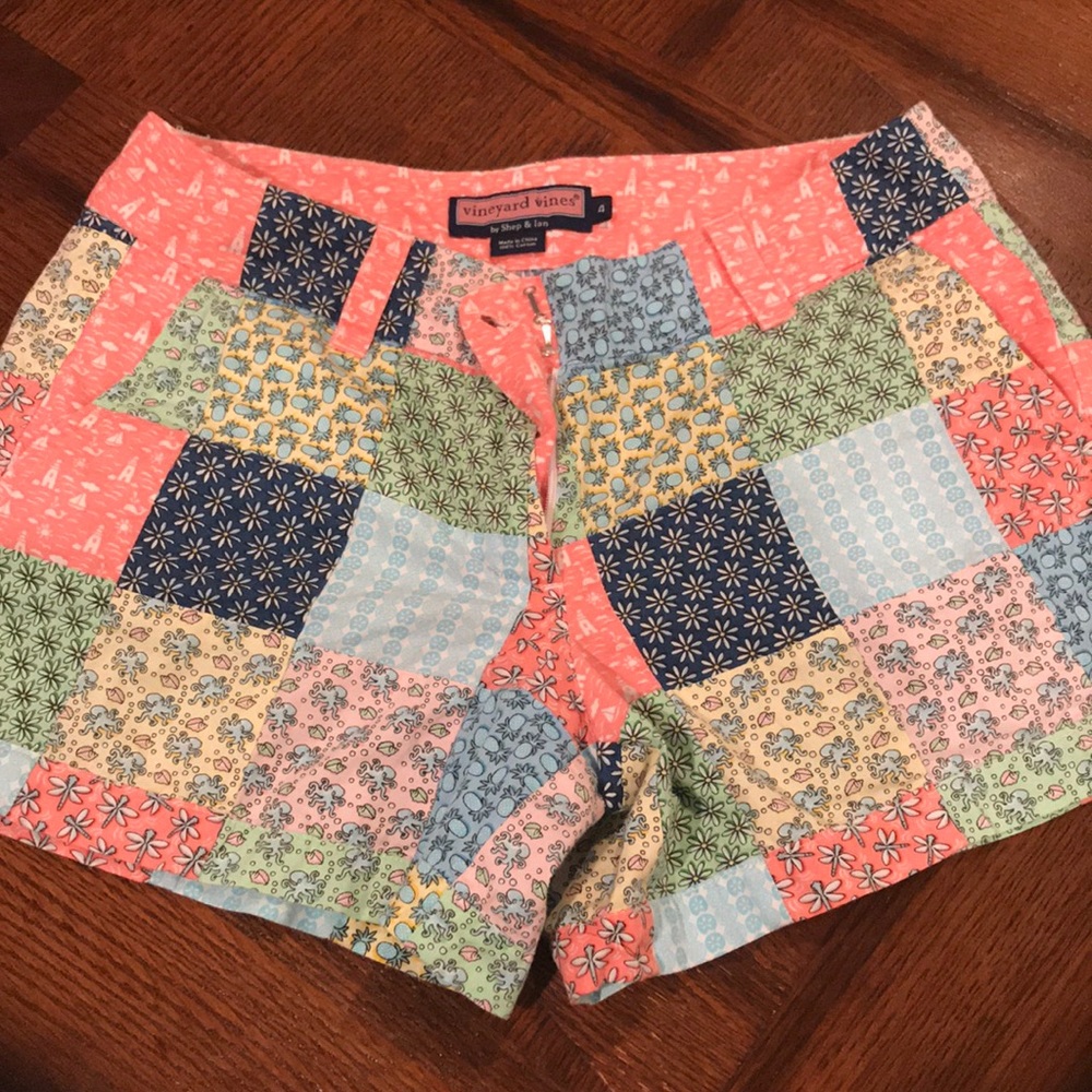 Vineyard Vines shorts